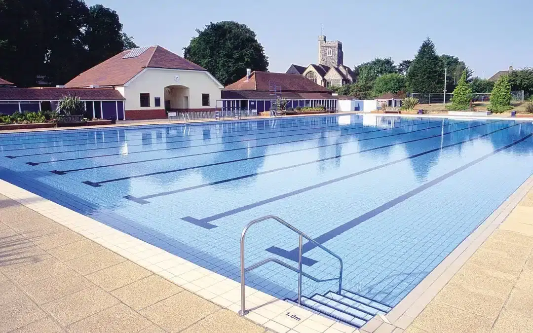 Guildford-Lido-built-in-1933